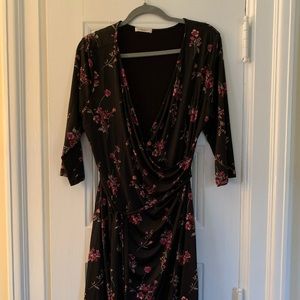 Gilli faux wrap & tie maternity dress, size large